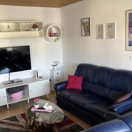 Gemuetliche, Ganze Wohnung In Ruhiger, Zentraler Lage Леверкузен Экстерьер фото
