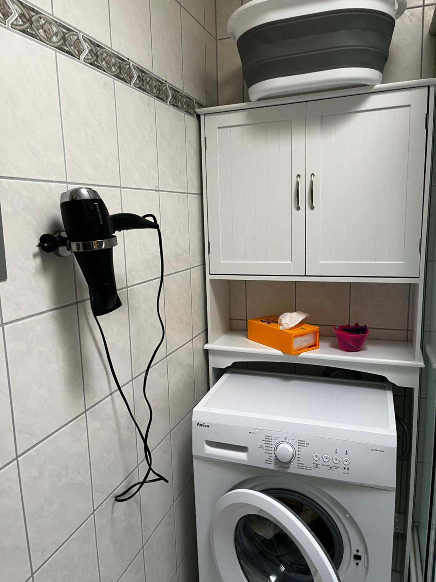 Gemuetliche, Ganze Wohnung In Ruhiger, Zentraler Lage Леверкузен Экстерьер фото
