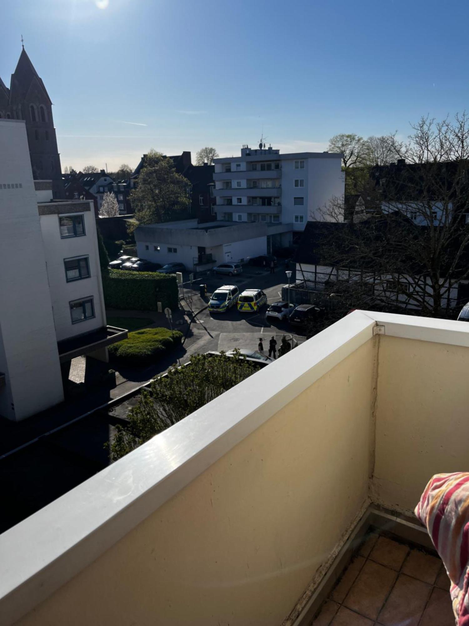 Gemuetliche, Ganze Wohnung In Ruhiger, Zentraler Lage Леверкузен Экстерьер фото